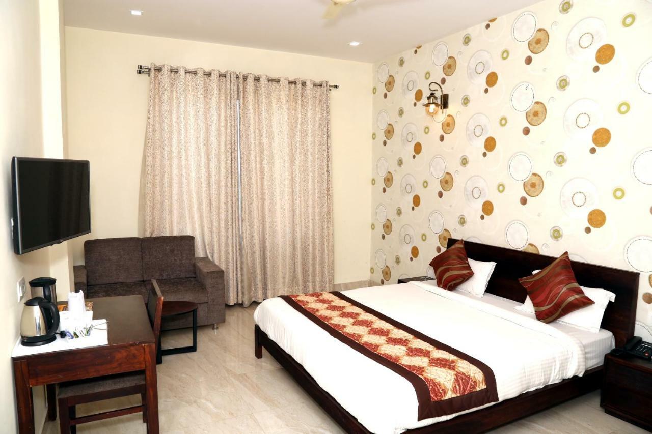 Hotel The Grand Kukas Jaipur Bagian luar foto